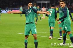 阿贾克斯再度上演帽子戏法，莱比锡后防线成筛子！的简单介绍